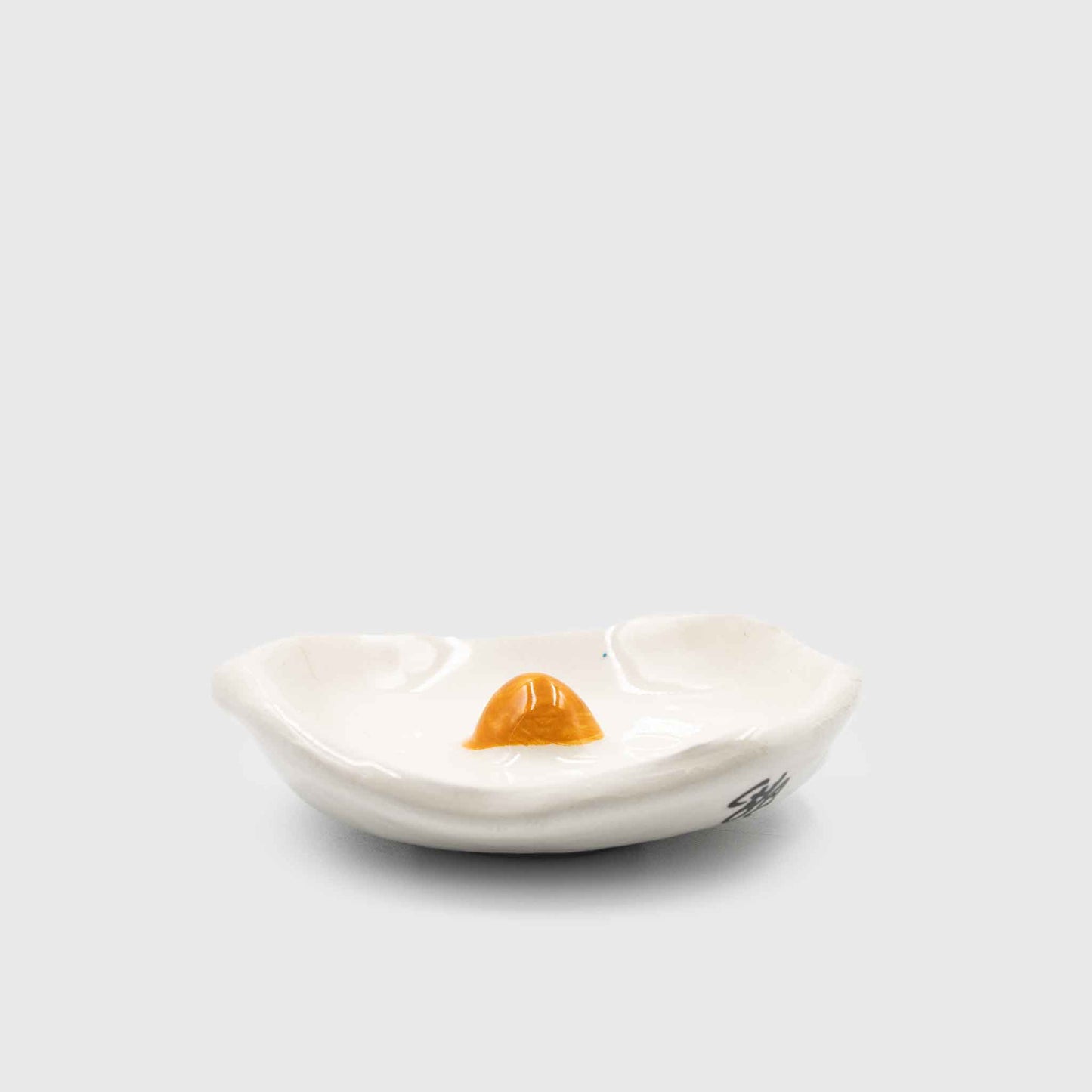 EGGS magnets