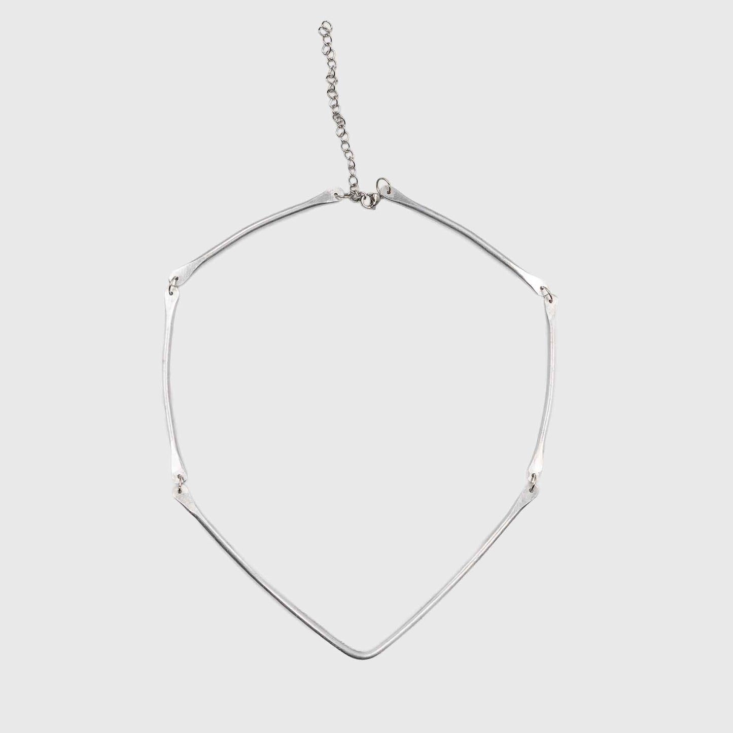 V-LINE FLOW necklace