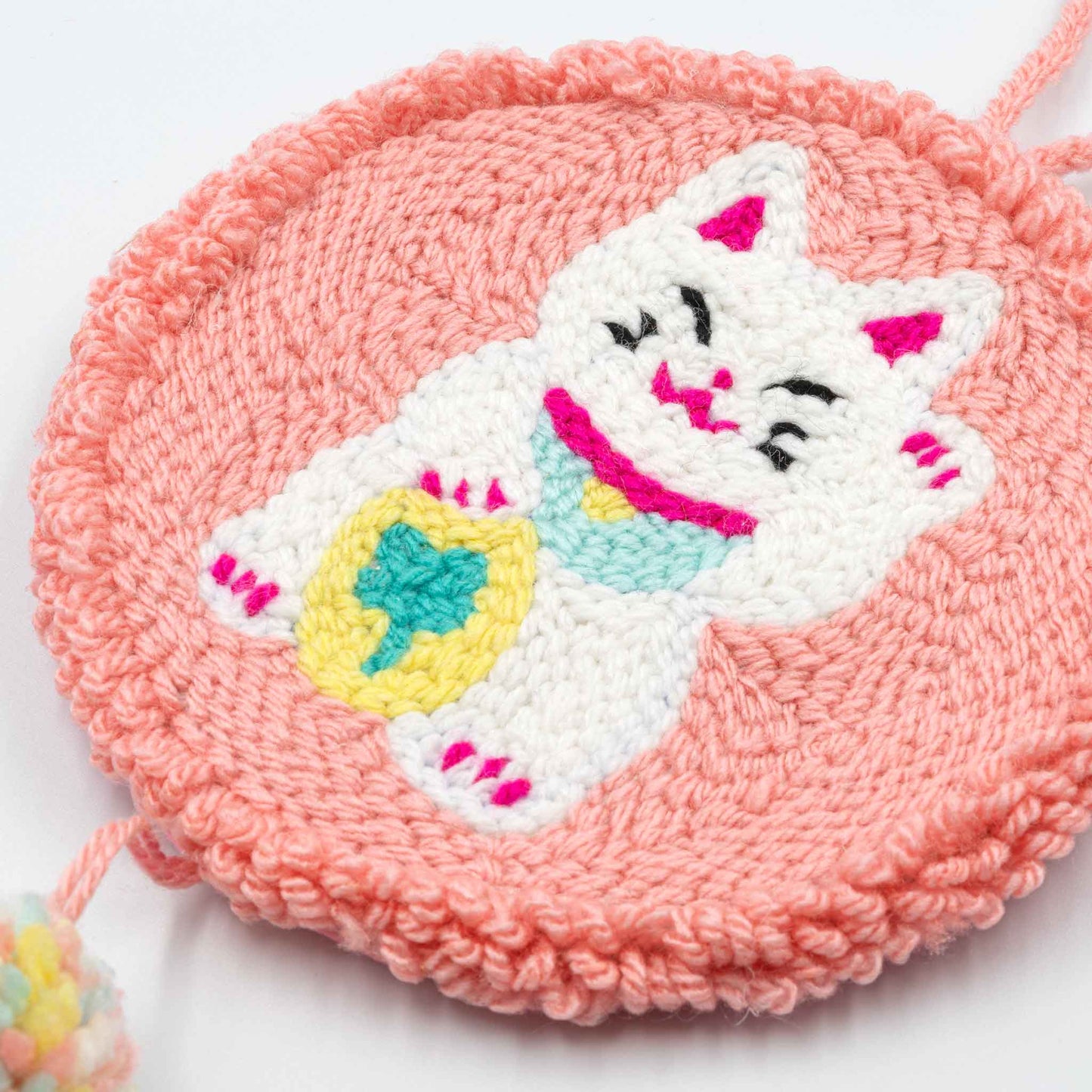 MANEKI NEKO CHARM knitted decoration