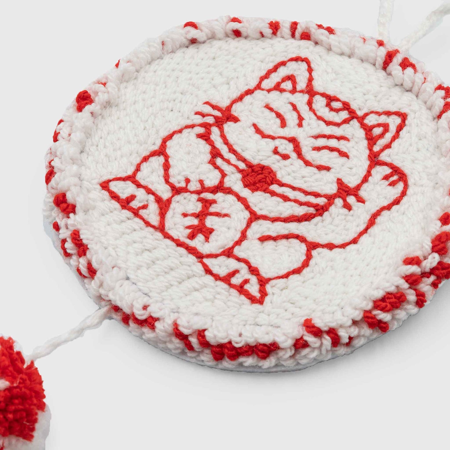MANEKI NEKO CHARM knitted decoration
