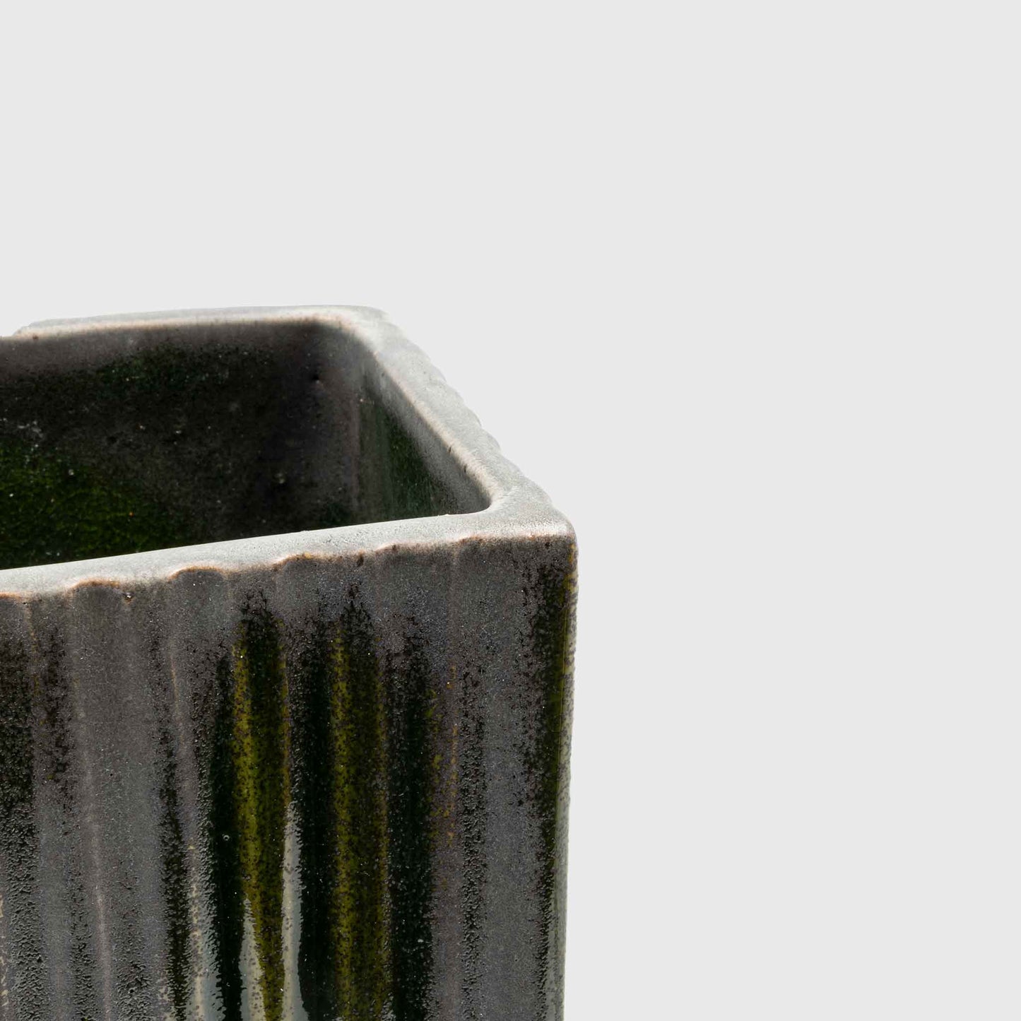 MB12 GREEN LINES vase