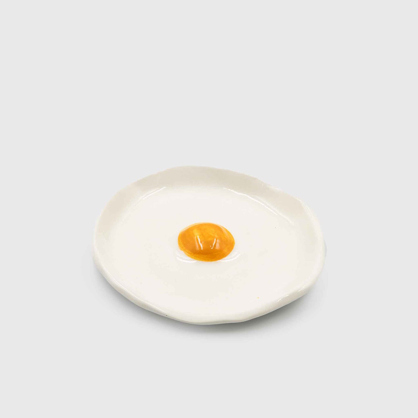 EGGS WHITE plate